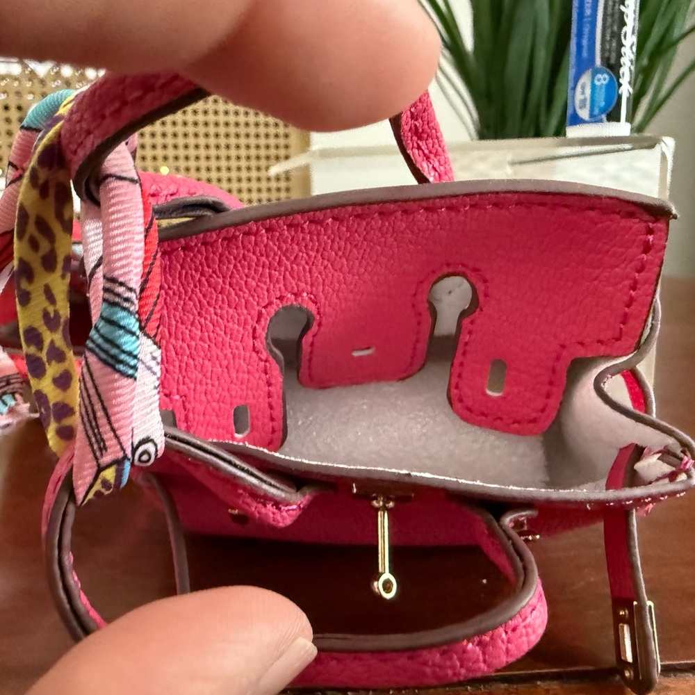 New designer Mini Handbag bag charm keychain -Red, Pink - Picture 8 of 10